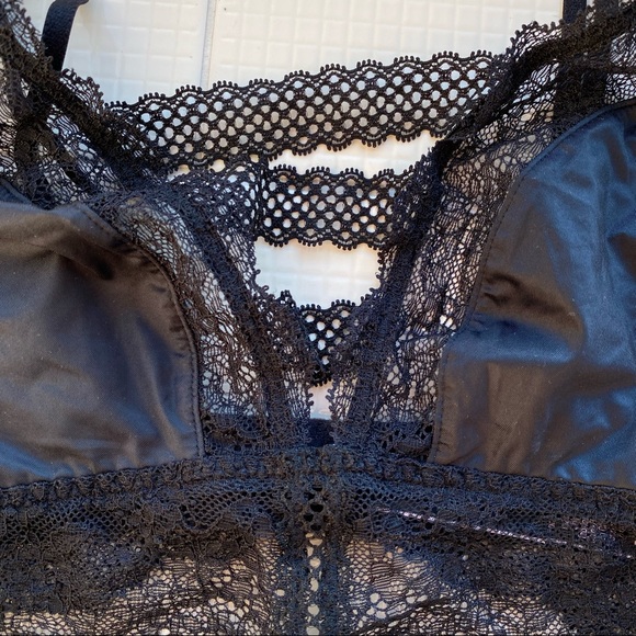 Victoria Secret Bralette - Picture 3 of 3